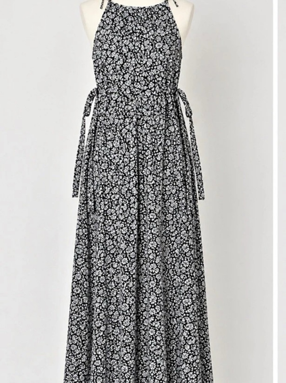 Gap Floral Maxi Dress in Black & White Size Large